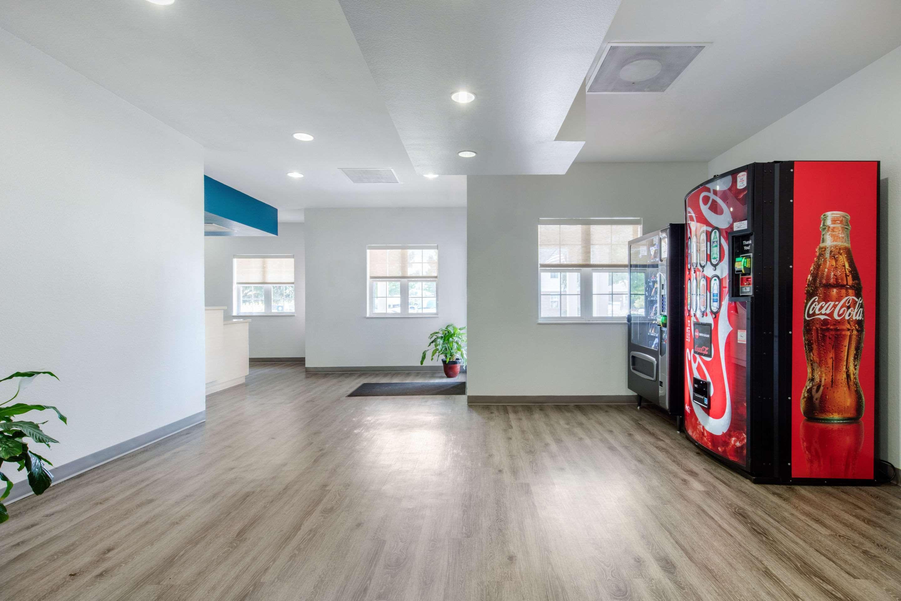 Suburban Studios Birmingham Homewood I-65 Экстерьер фото
