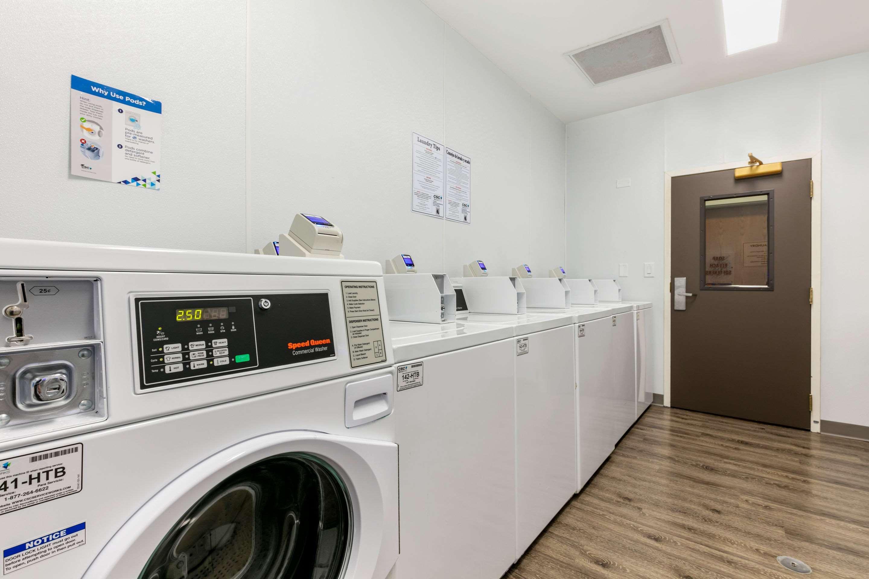 Suburban Studios Birmingham Homewood I-65 Экстерьер фото
